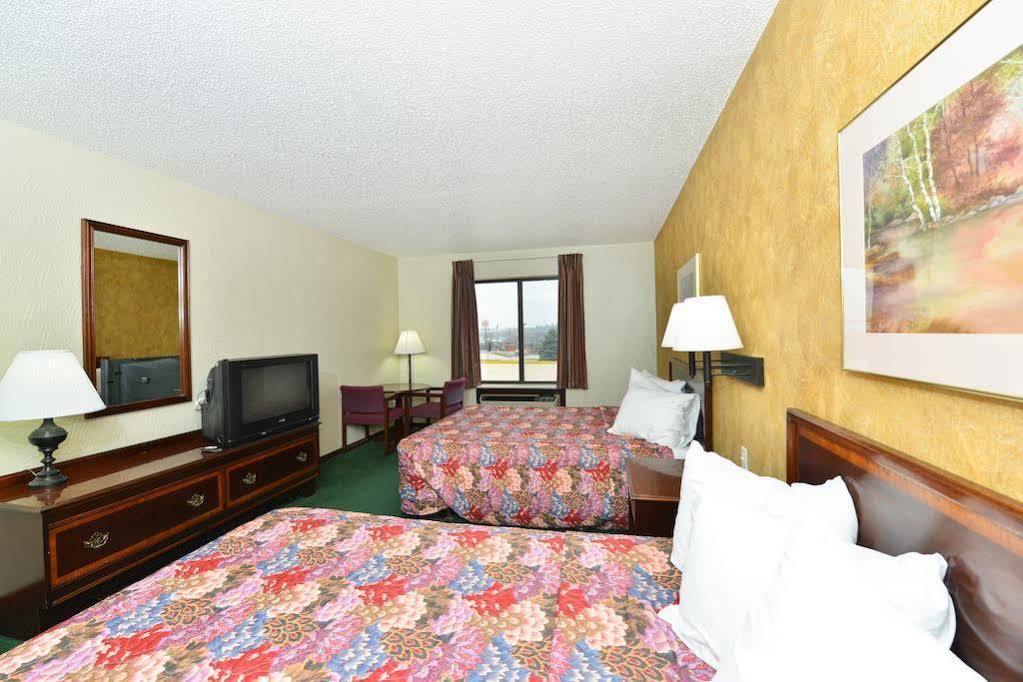 Days Inn By Wyndham Ozark Springfield Buitenkant foto
