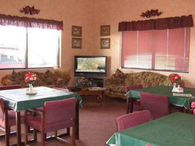 Days Inn By Wyndham Ozark Springfield Buitenkant foto